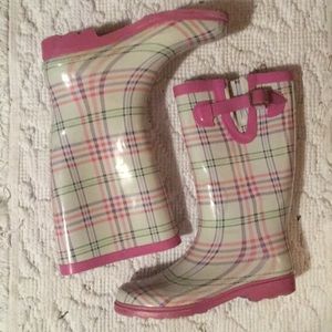 Plaid Rain Boots ☔️